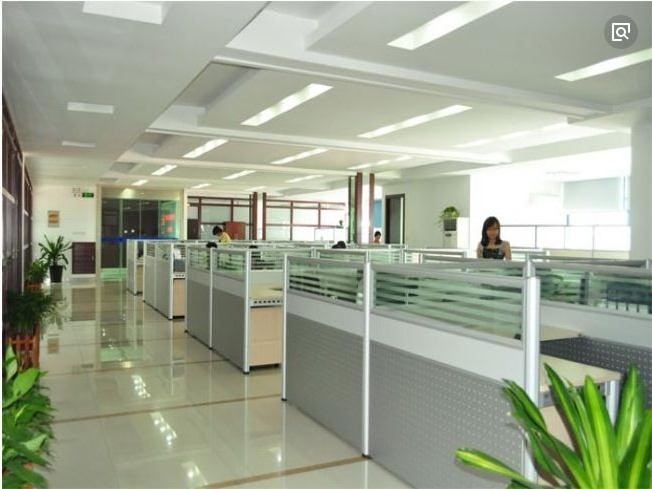 虹宇无锁孔智能防盗安全门办公环境一角