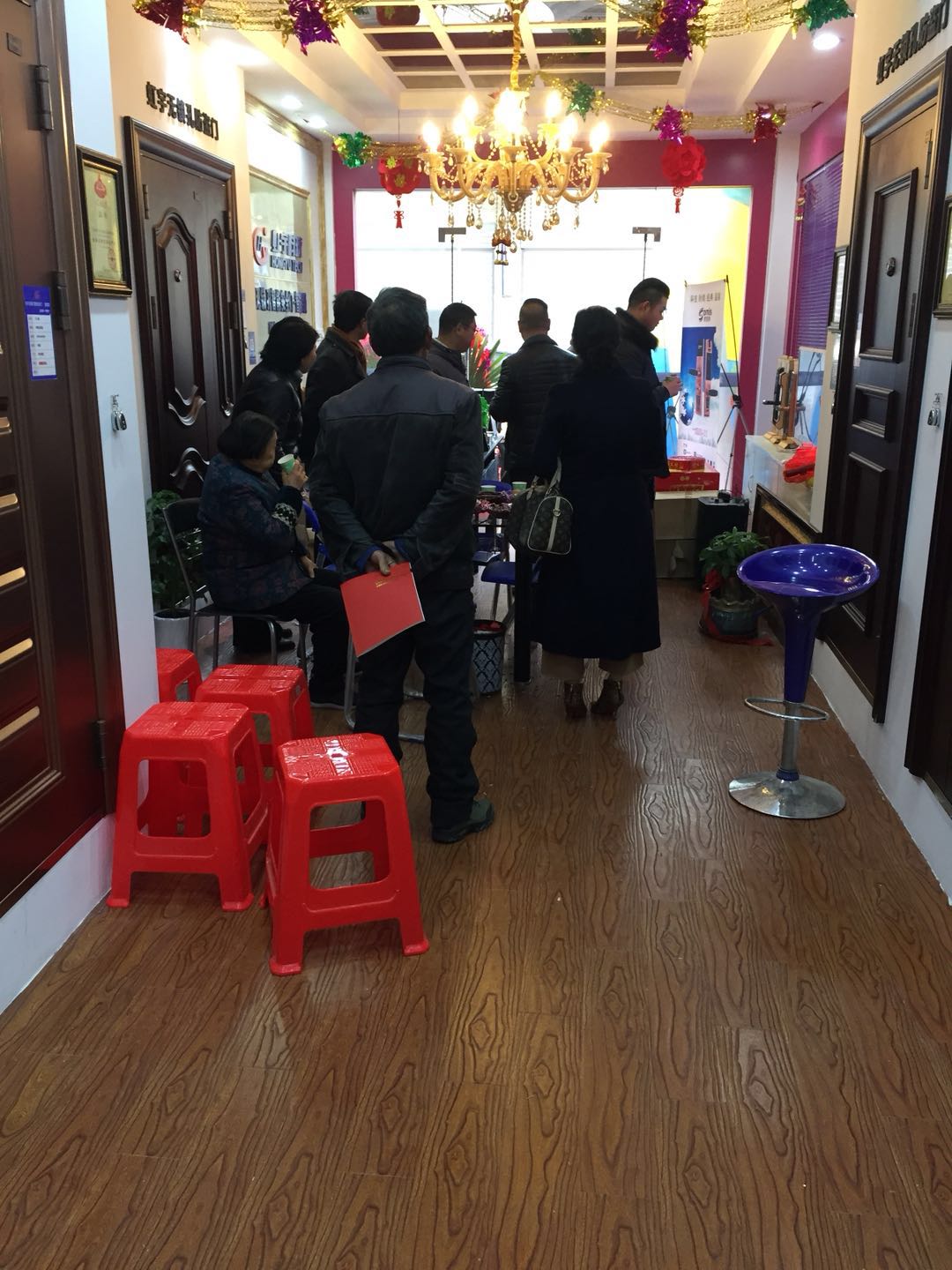 江苏如皋专卖店加盟店展示-虹宇无锁孔智能防盗门安全门加盟代理招商