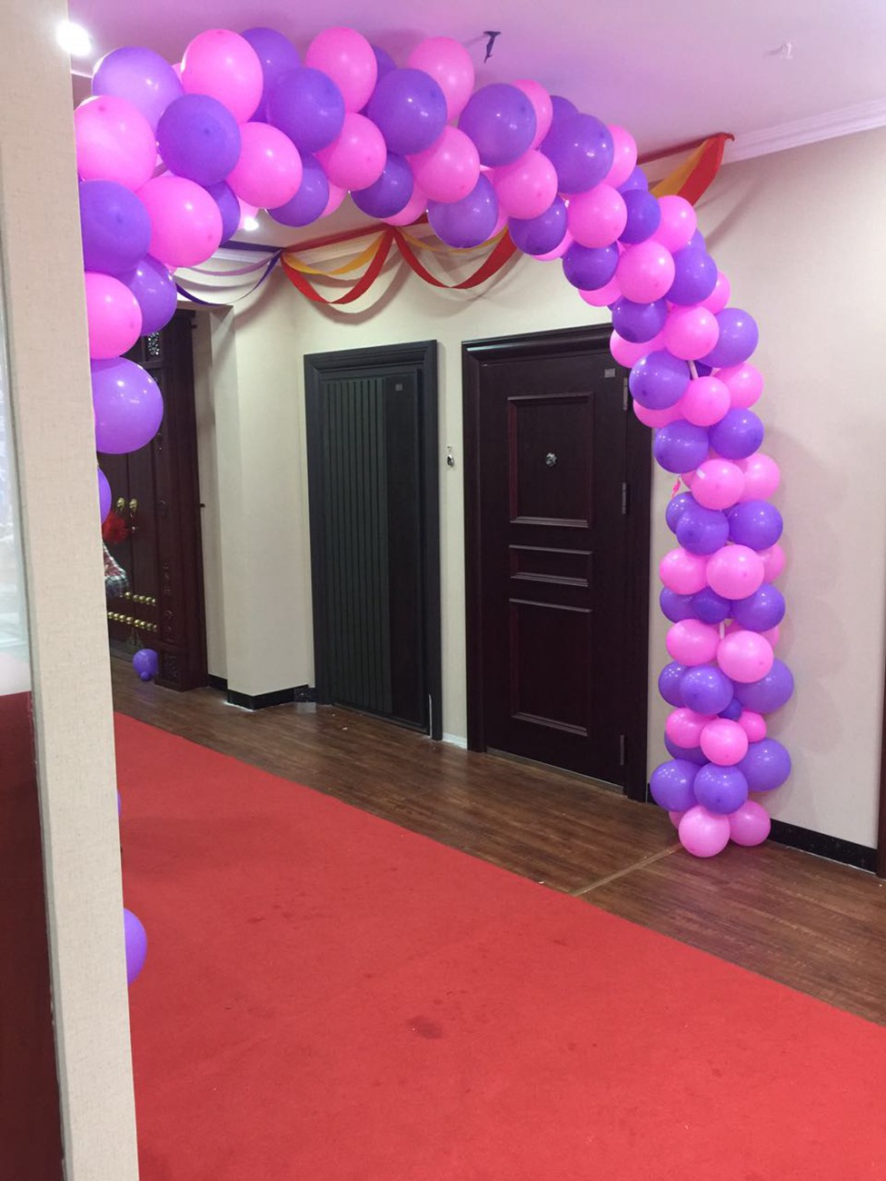 山西吕梁专卖店加盟店展示-虹宇无锁孔智能防盗门安全门加盟代理招商